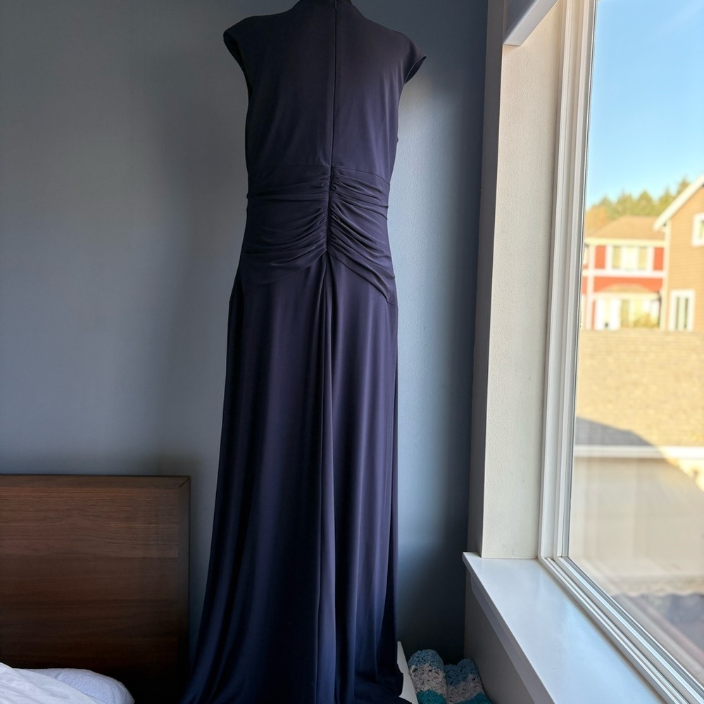 Vince Camuto Midnight Blue Cap Sleeve Formal Dress Gown w Rhinestone Neck Detail - Picture 10 of 17